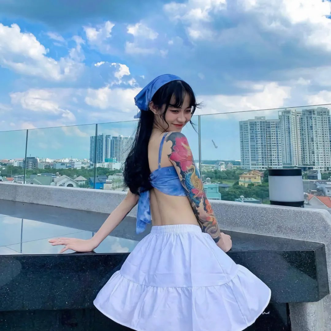花吃了那女孩